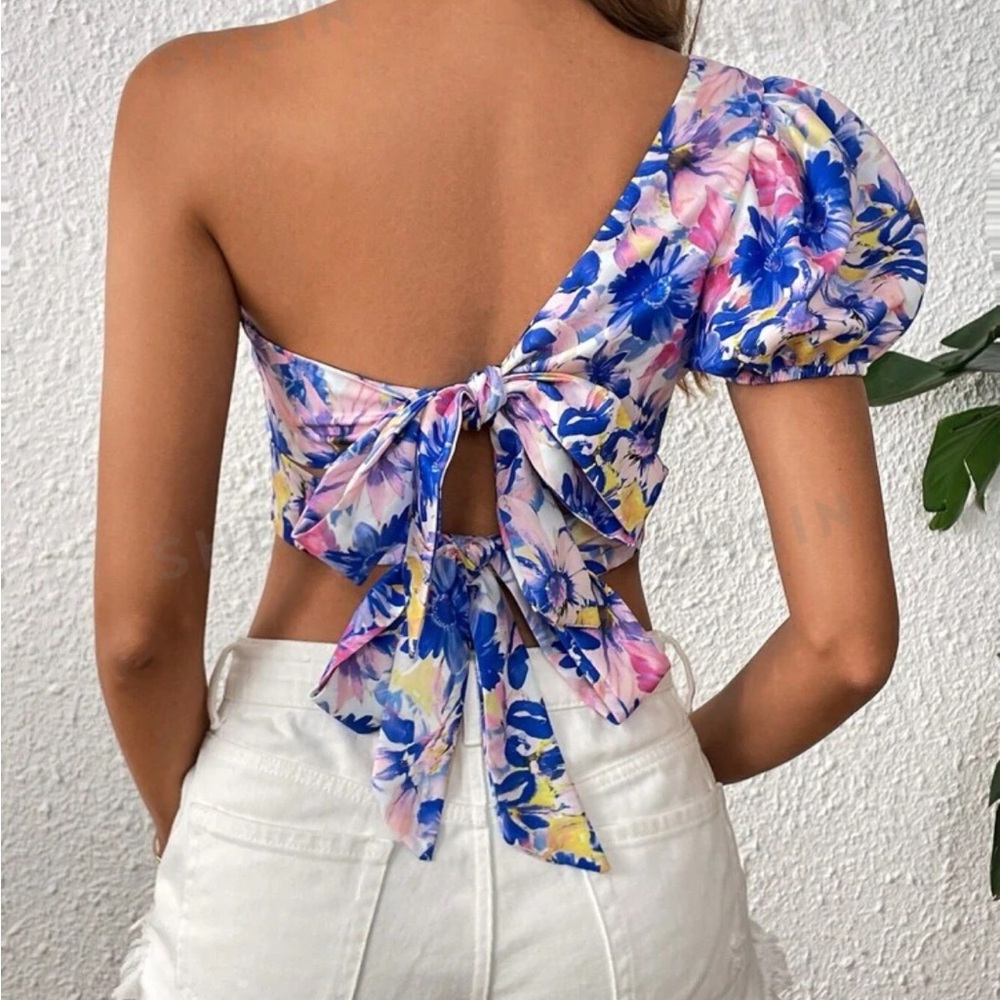 VCAY Floral Print One Shoulder Twist Front Crop Top - Picture 4 of 5